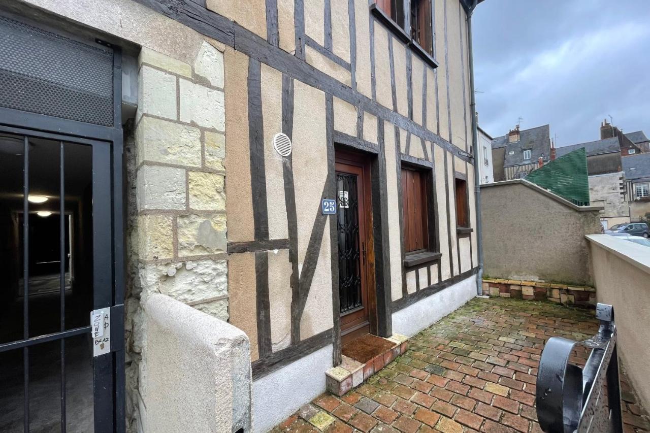 Le Chambord Beautiful Half-Timbered House With Terrace Appartement Tours Buitenkant foto